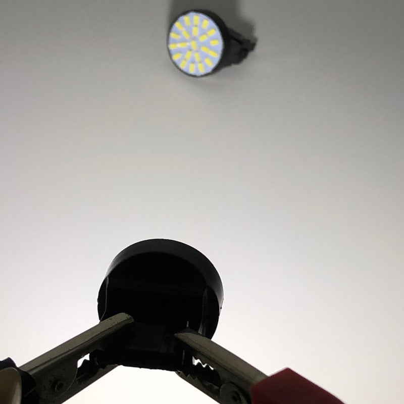 Par Led Foco Direccional T20 7440 22smd Ba15s Cuartos Stop